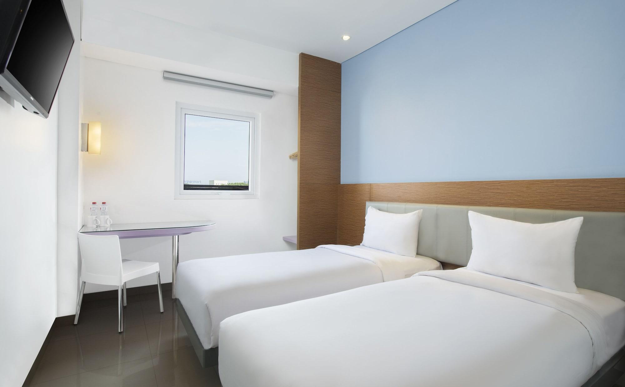 Amaris Hotel Madiun Exteriör bild