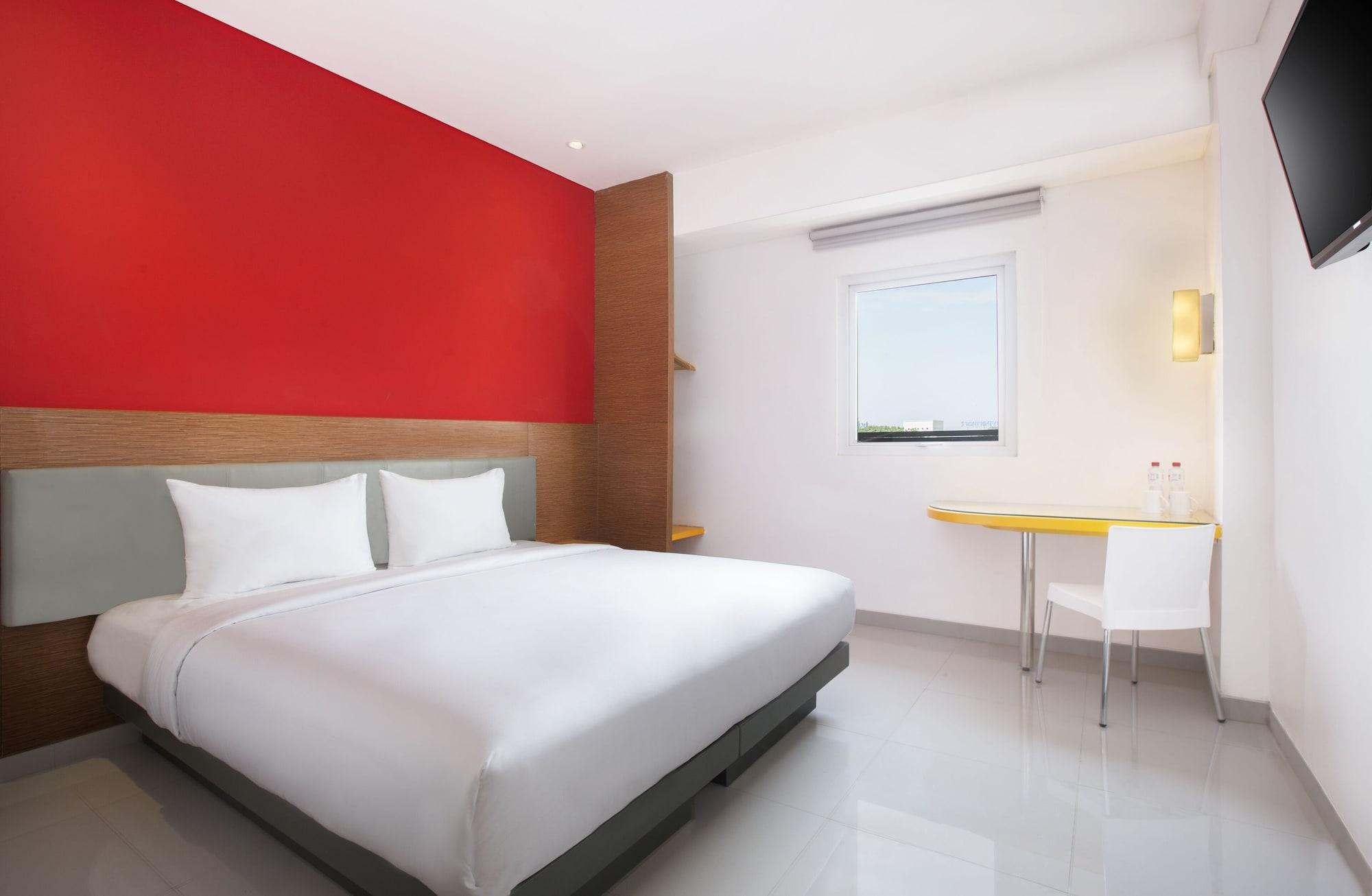 Amaris Hotel Madiun Exteriör bild