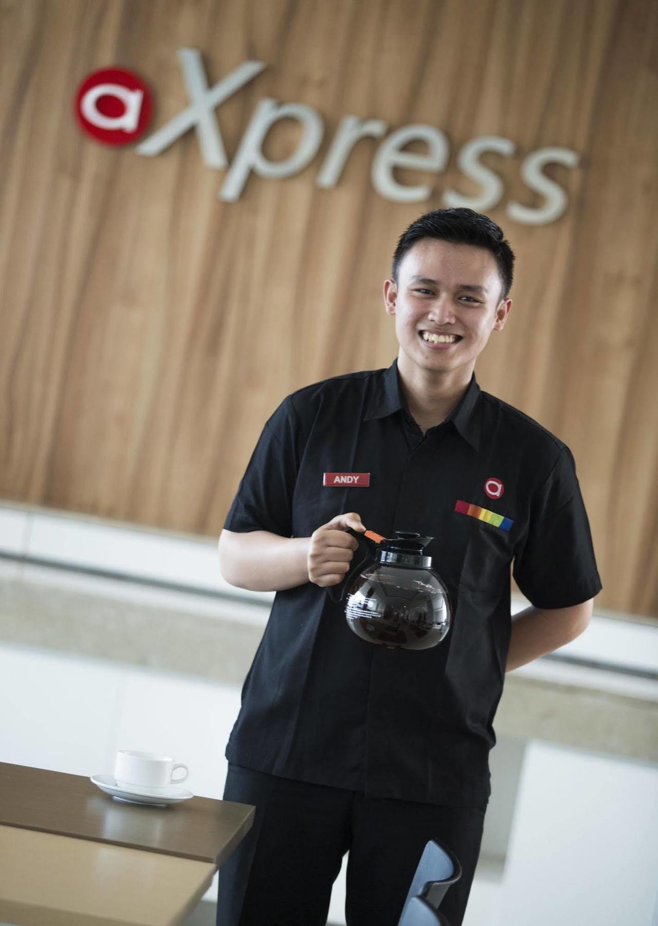 Amaris Hotel Madiun Exteriör bild